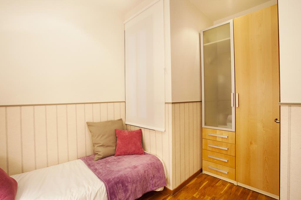Apartments Barcelona & Home Deco Viladomat Exterior photo